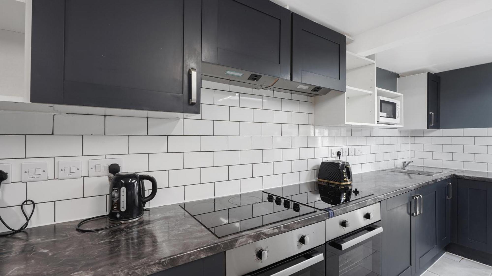 Comfy Double En-Suite Room In Barking Barking  Exterior photo